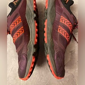 Brooks Cascadia Women’s 9.5